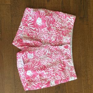Lilly Pulitzer Short size 2